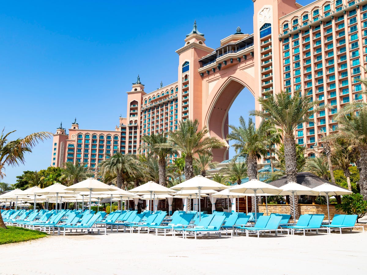 Hotéis de Luxo em Dubai Durante o Conflito