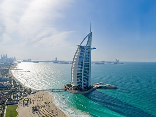 Burj Al Arab - Ícone do Turismo de Luxo em Dubai